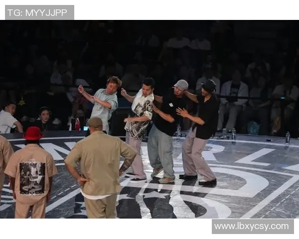 街舞热潮下的北京街舞队包夹现象深度解析与未来发展展望 街舞热潮下的北京街舞队包夹现象深度解析与未来发展展望